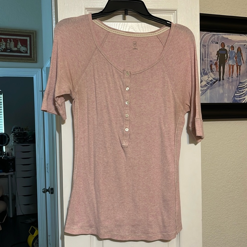 Pink fitted tee with partial button top by GAP